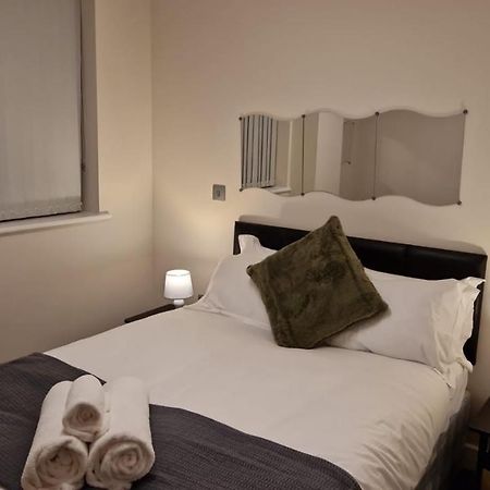 Birmingham Amethyst, 3 Bedroom Apartment 外观 照片