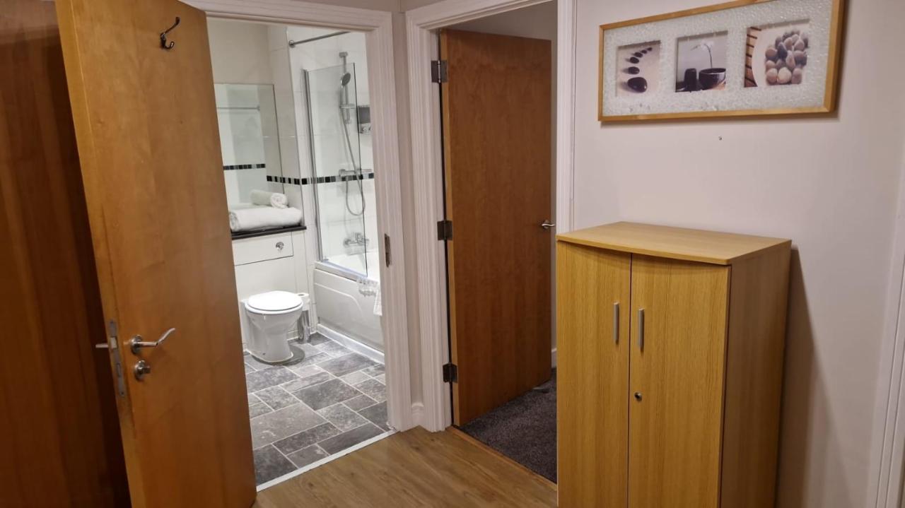 Birmingham Amethyst, 3 Bedroom Apartment 外观 照片